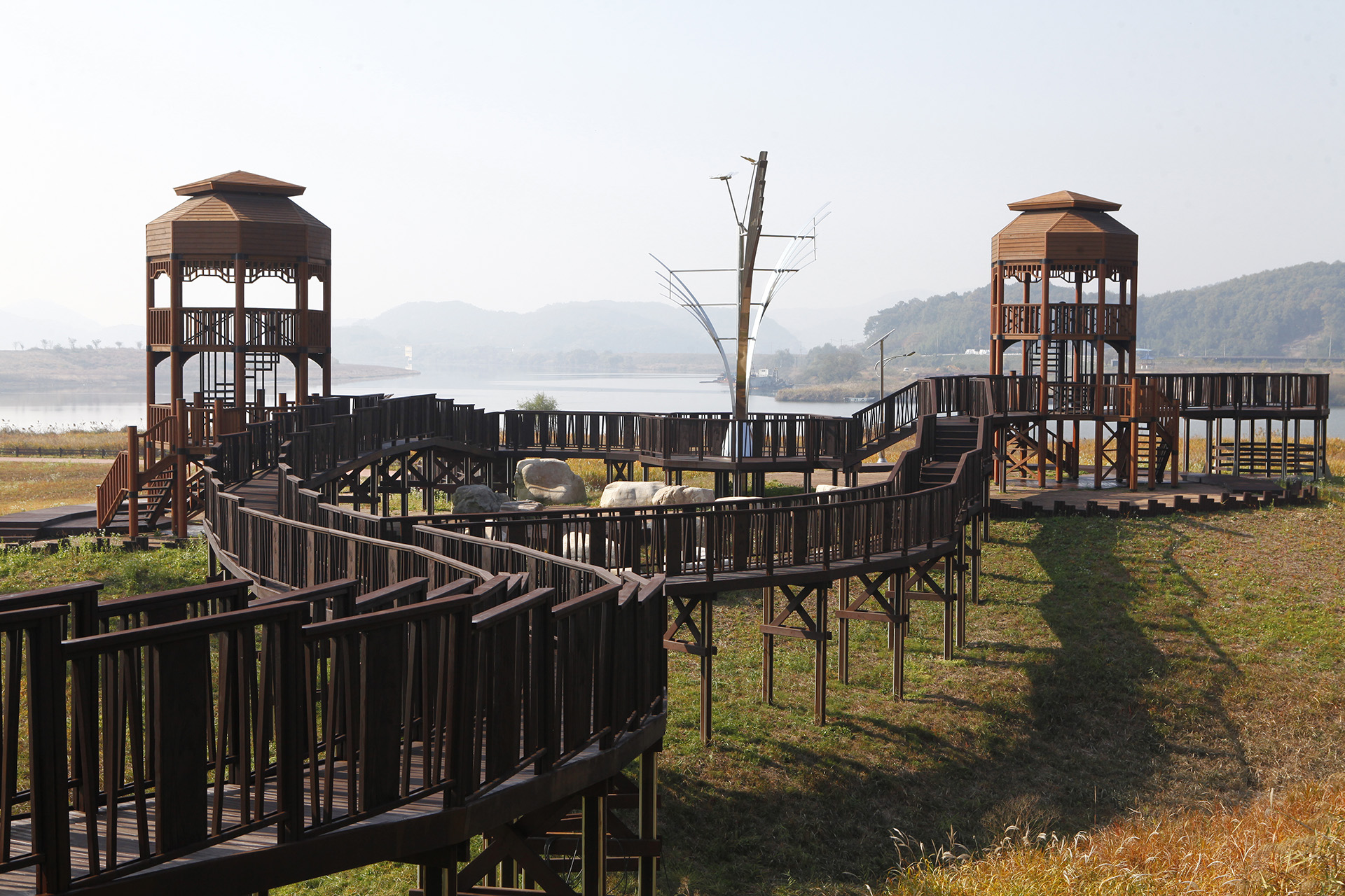 남지수변공원 억새전망대